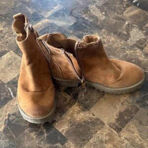 GAP Tan Suede Ankle Boots